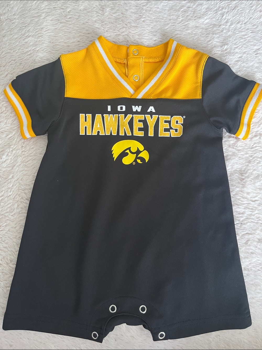 Iowa Hawkeyes Infant Jersey Romper - Black & Yellow
